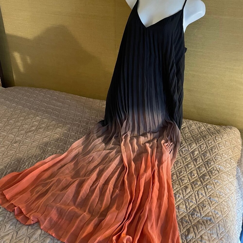 Bar III Maxi Dress Flowing Navy and Orange Sz L 10-14 Strapless Body Accentuator